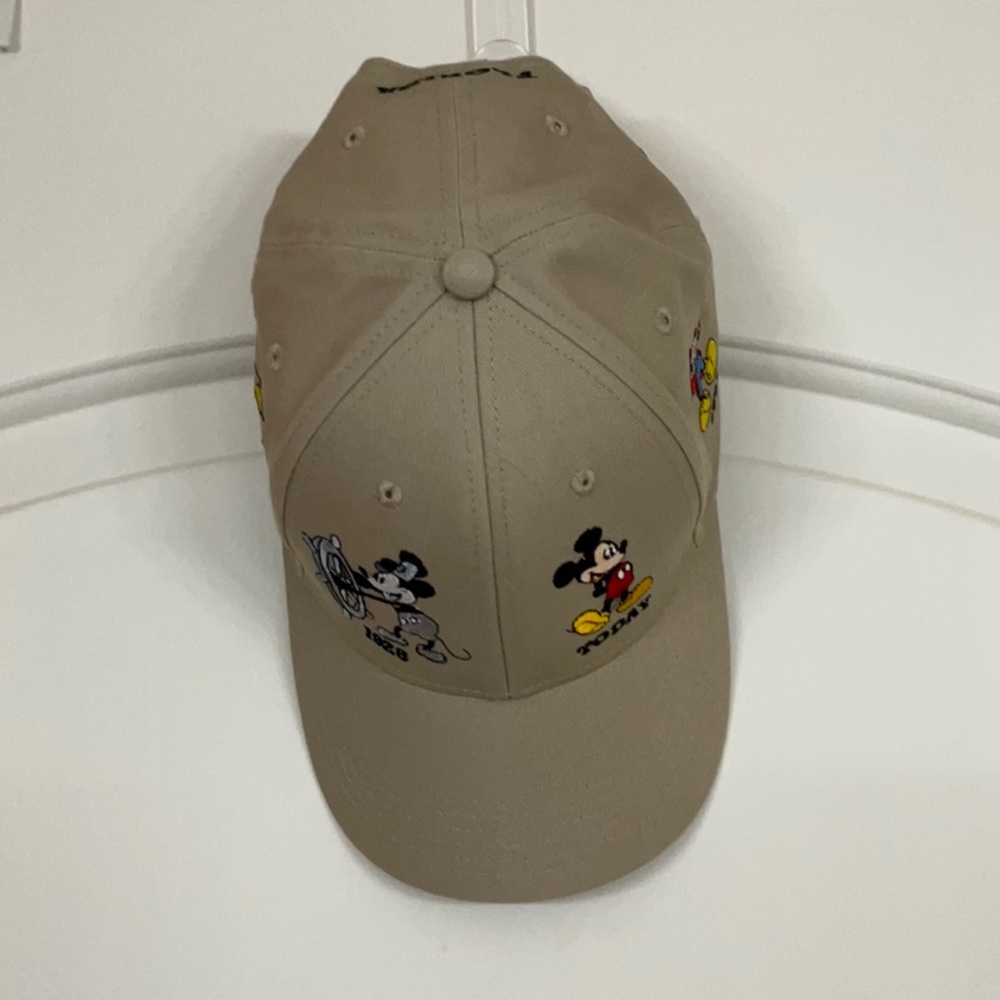 NWOT Disney Baseball Cap with Mickey Mouse Embroidery